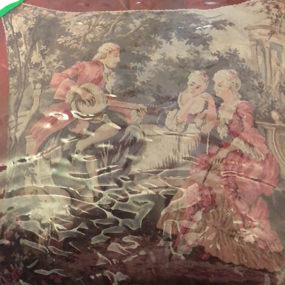 TAPESTRY ZIPPERED SOFA PILLOW COVERS! - Picture 2 of 5